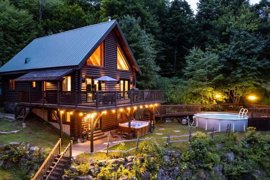 Le Courchevel Luxe Chalet - Private Pool - Jacuzzi - Ski Saint-Adolphe-d'Howard Extérieur photo