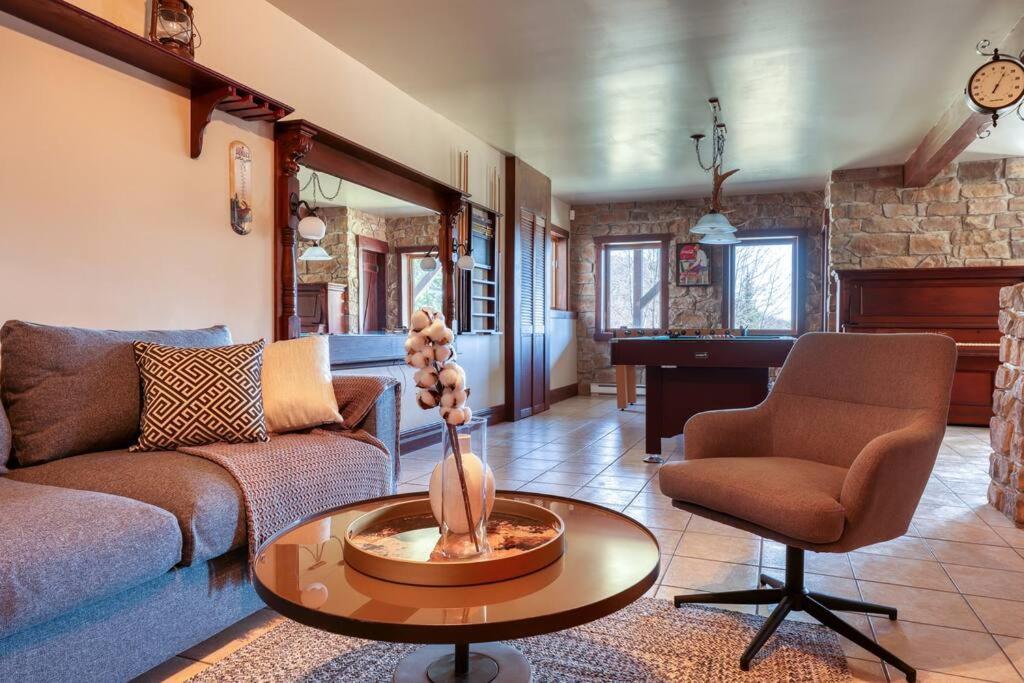 Le Courchevel Luxe Chalet - Private Pool - Jacuzzi - Ski Saint-Adolphe-d'Howard Extérieur photo